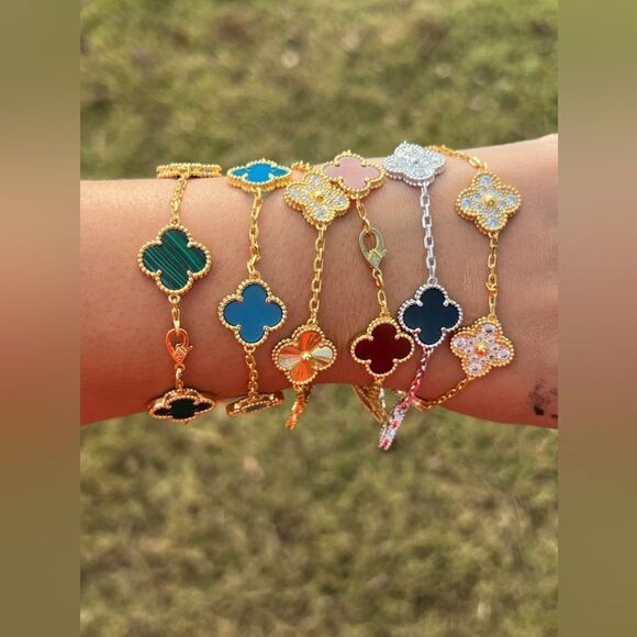 18k Gold Plated Alhambra Crystal Clover Motif Bracelet - Picture 12 of 14